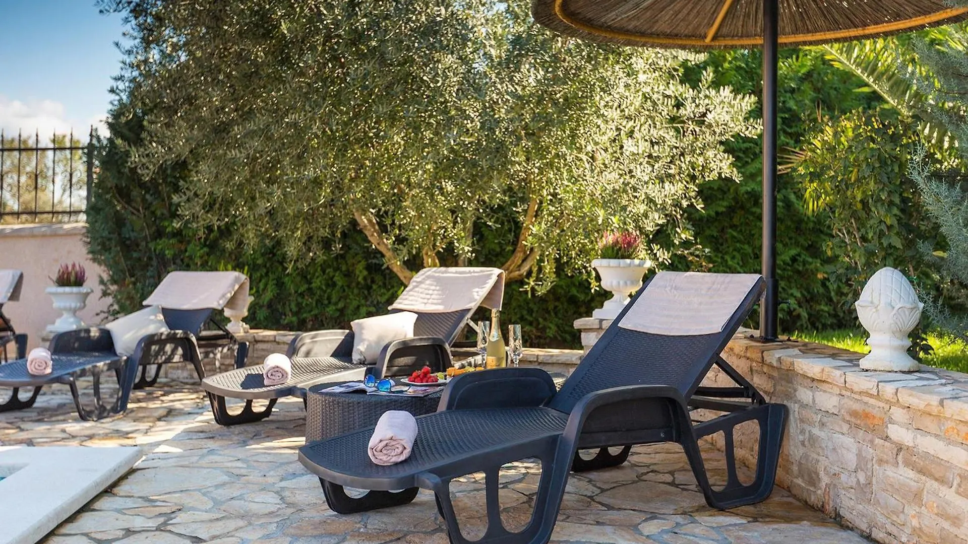 Nice Apartment In Stinjan With Wifi Croatia