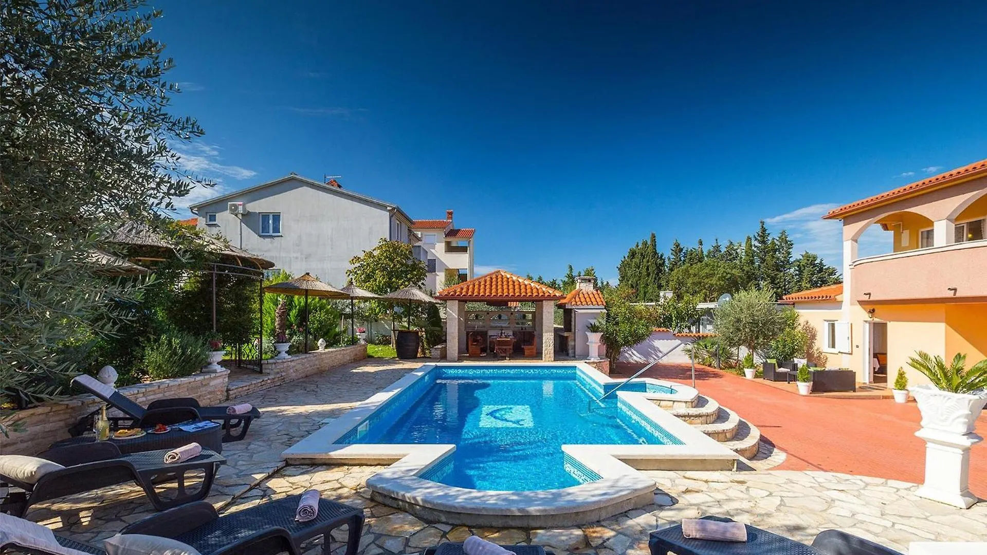 Nice Apartment In Stinjan With Wifi Croatia